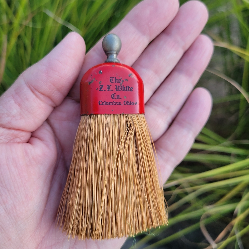 Vintage Mini Whisk Broom ~ Z.L. White Co. Columbus, OH ~ Antique? ~ Neat Item! - Picture 5 of 15